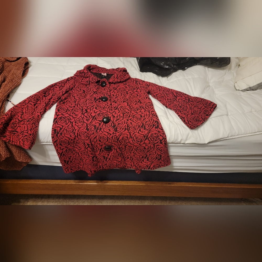 Ali Miles Size Small Red and Black Jacket